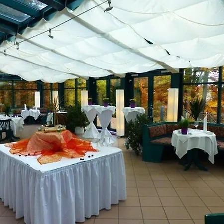 ホテル Parkhotel Waldschloesschen 3*