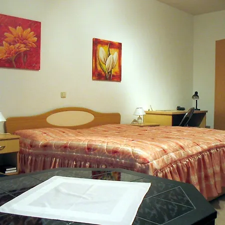 Отель Parkhotel Waldschloesschen Аннаберг-Бухгольц