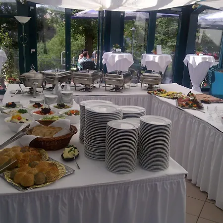 Parkhotel Waldschloesschen Otel