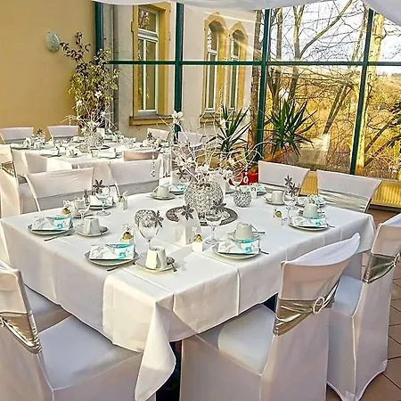 ホテル Parkhotel Waldschloesschen アンベルク・ブッフホルツ
