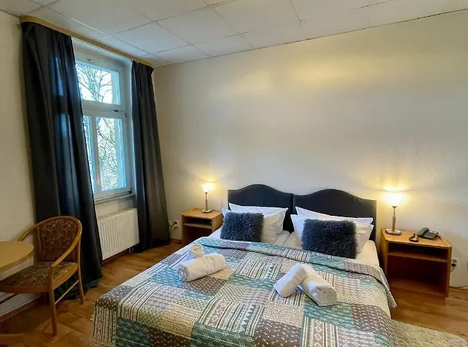 Parkhotel Waldschloesschen 3*