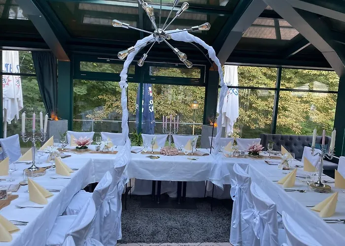 Parkhotel Waldschloesschen فندق 3*