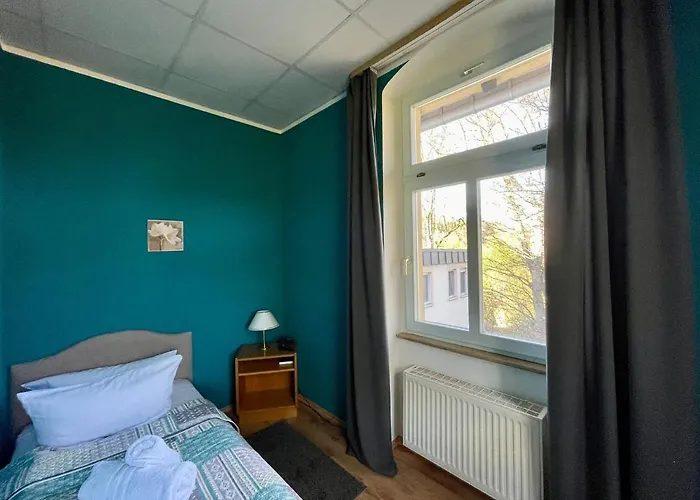 Отель Parkhotel Waldschloesschen