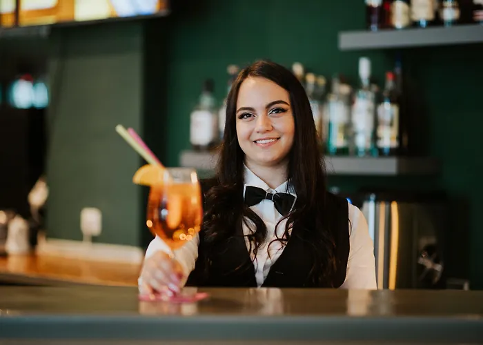 فندق Parkhotel Waldschloesschen 3*